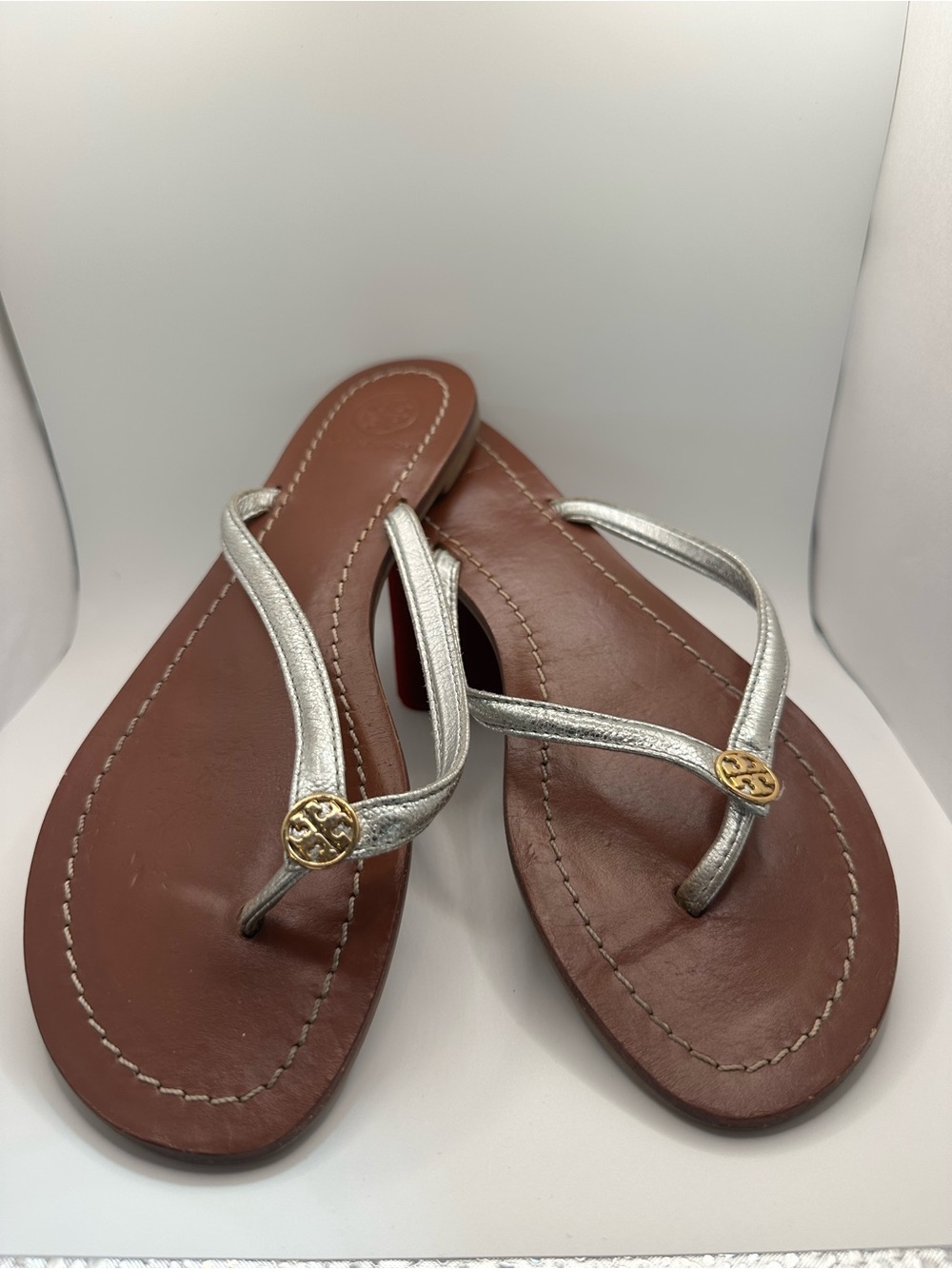 Tory Burch Metallic Silver Thong Sandals with Gold Emblemu